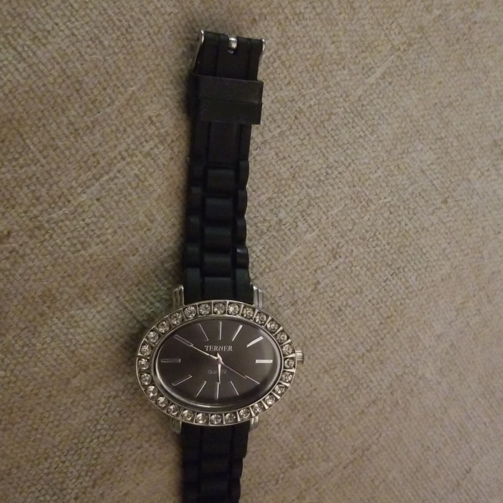Watch - Picture 2 of 5